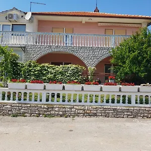 apartment-olive-garden-1.in-istria.net/